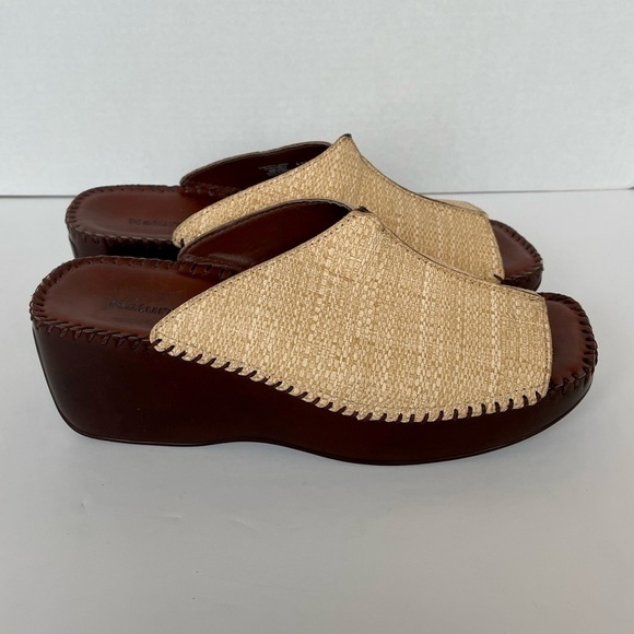 Naturalizer Comfort Tan / Cream Slide on Open Toe Wedge Sandal Size 8.5 - Picture 4 of 14